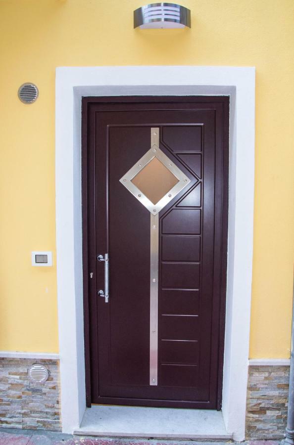 Maretna Apartment Giardini Naxos Exterior foto
