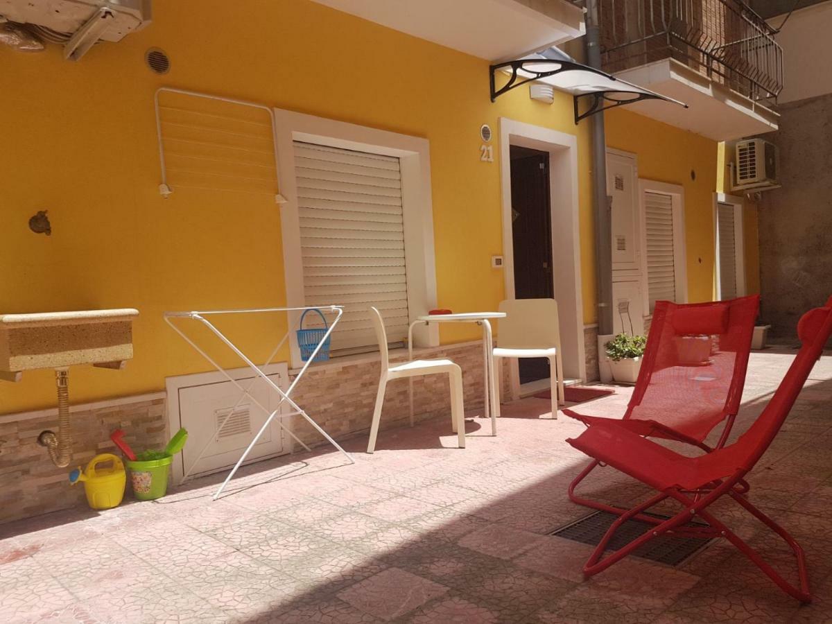 Maretna Apartment Giardini Naxos Exterior foto
